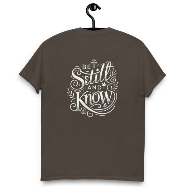 Unisex T-Shirt | Be Still and Know – Ruhe im Glauben (Back Print, 4 Farben) – Bild 2