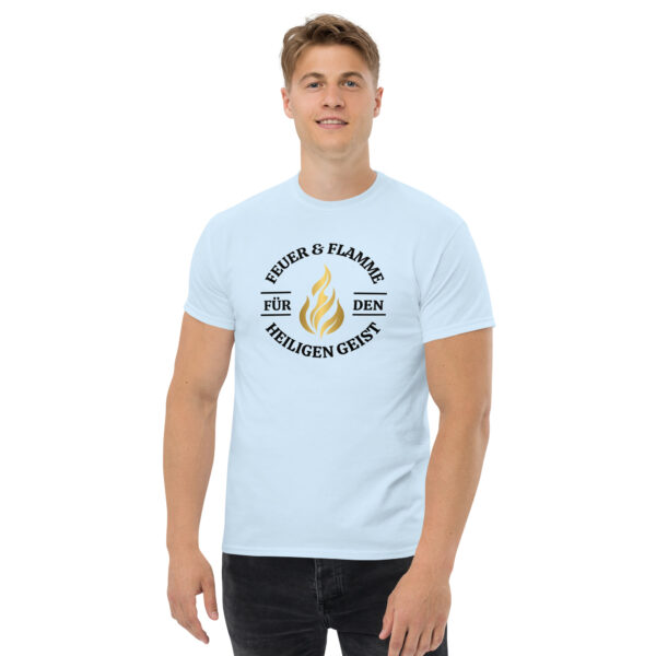 Unisex T-Shirt „Feuer und Flamme für den Heiligen Geist“ – Glaube in Aktion – Bild 2