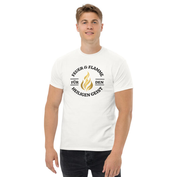 Unisex T-Shirt „Feuer und Flamme für den Heiligen Geist“ – Glaube in Aktion – Bild 3