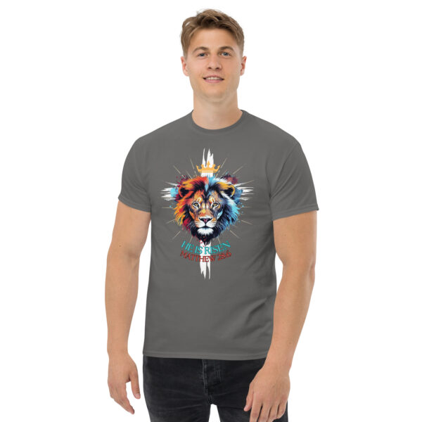 Auferstanden – Löwe von Juda Shirt | He is Risen – Matthäus 28,6 – Bild 4