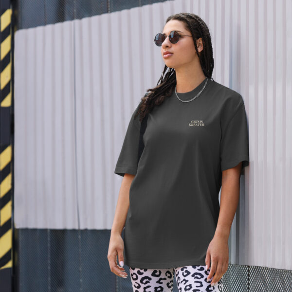 Oversize T-Shirt – God is Greater | Unisex mit Rückenprint