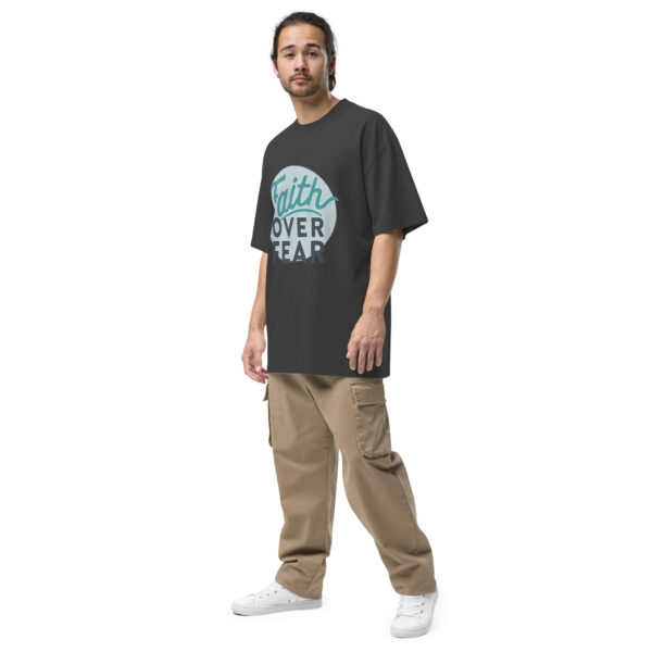 Faith over Fear - Oversized T-Shirt | Faded Black – Bild 2