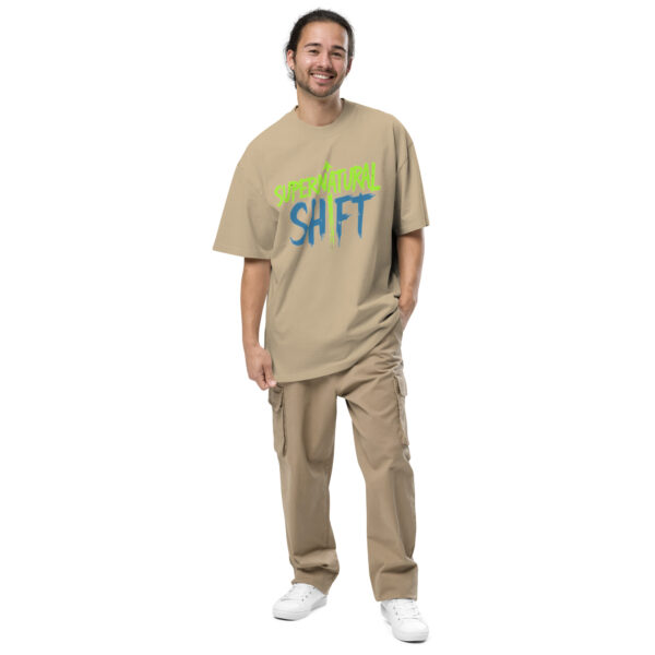 Supernatural Shift – Oversize T-Shirt | Revival Edition | Faded Black & Khaki – Bild 3