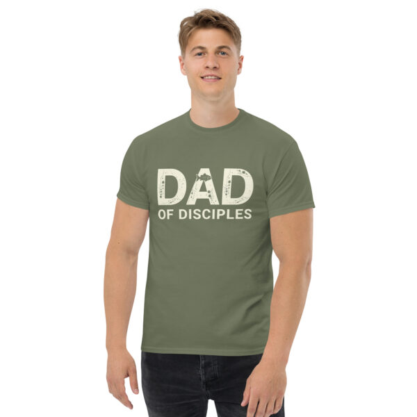 DAD OF DISCIPLES – Christliches T-Shirt für Väter im Glauben – Bild 3