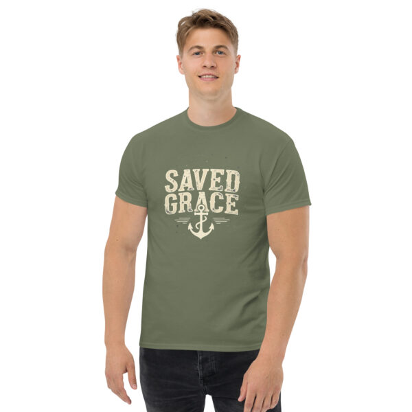 Saved by Grace Männer T-Shirt | Navy & Military Green – Bild 3